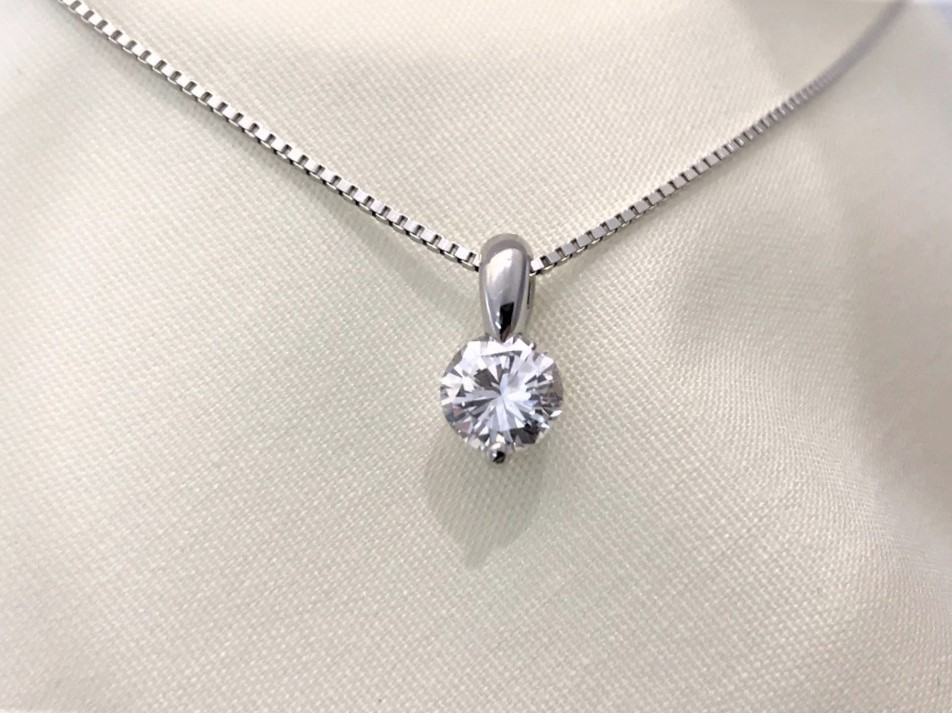 プラチナ　ネックレス　pt900 ダイヤモンド